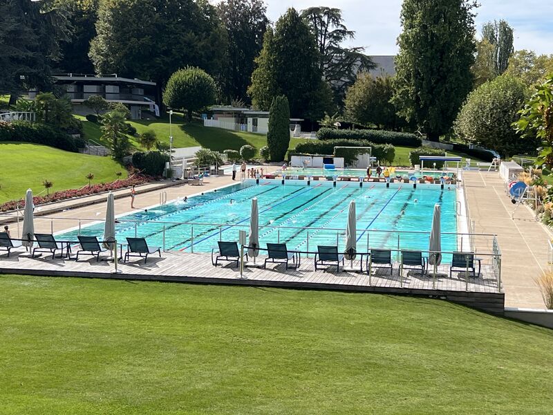 Vue sur le bassin olympique.