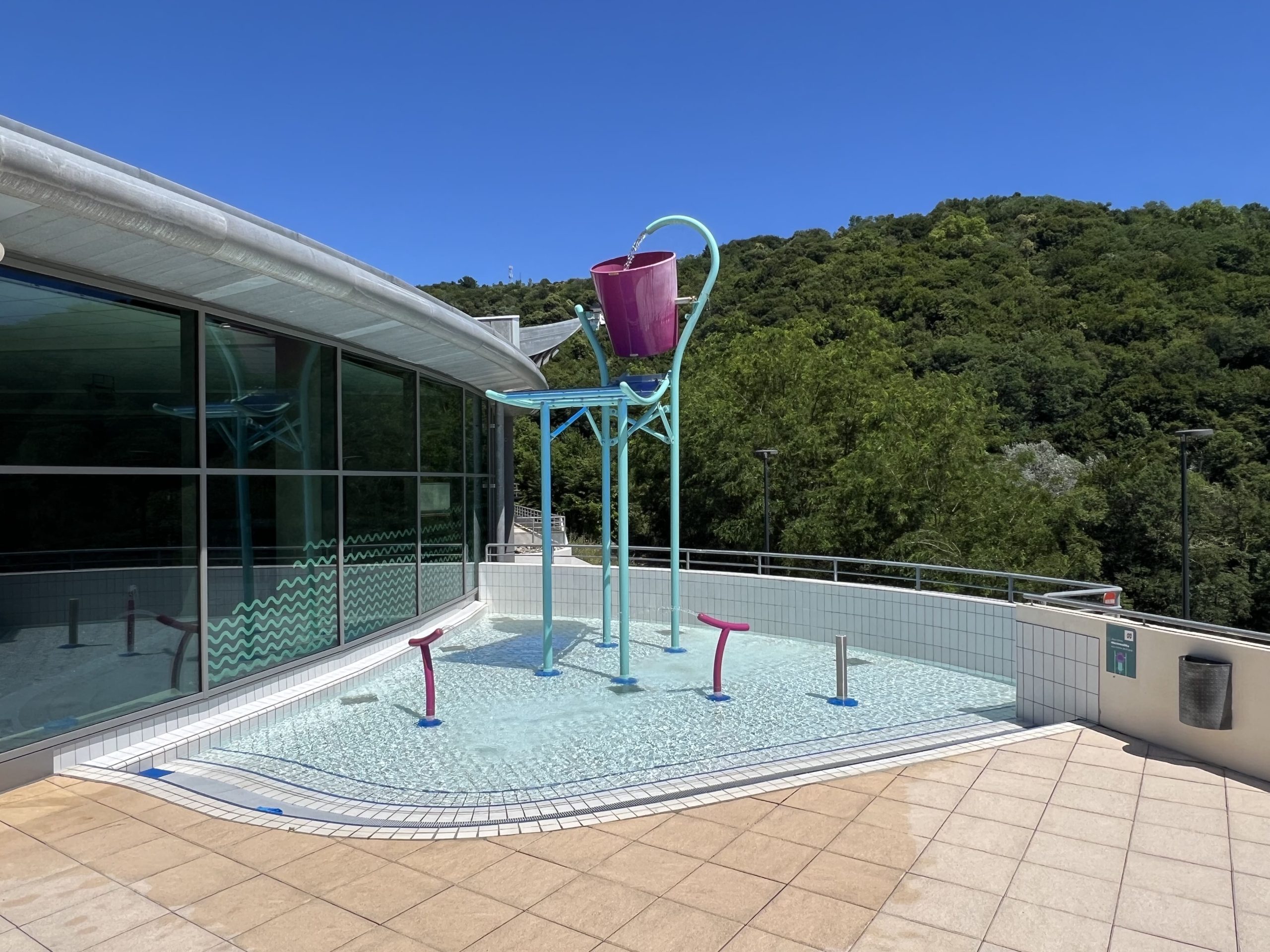 Bassin ludique vidé